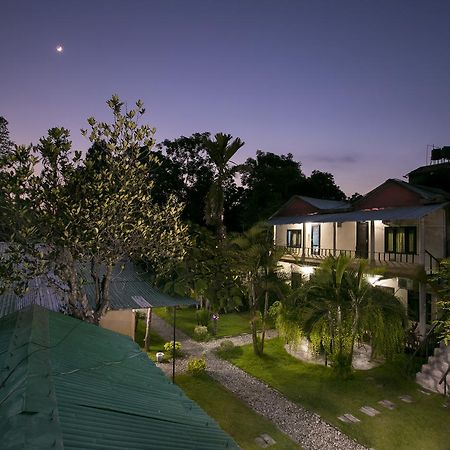 Sauraha Nana Hotel מראה חיצוני תמונה