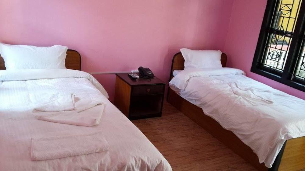 Sauraha Nana Hotel מראה חיצוני תמונה