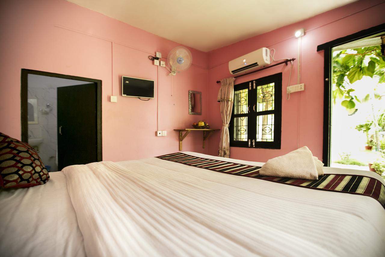 Sauraha Nana Hotel מראה חיצוני תמונה