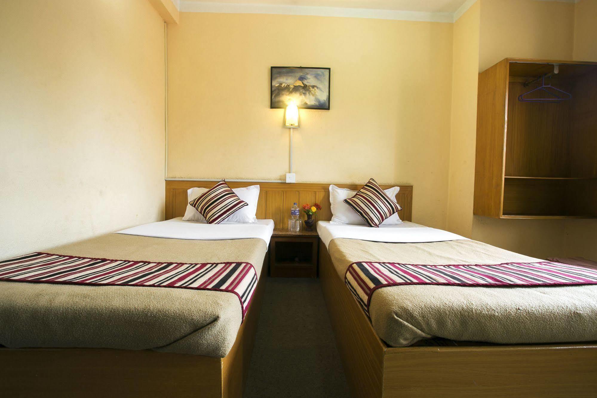 Sauraha Nana Hotel מראה חיצוני תמונה
